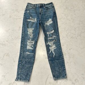 AE Stretch Ripped High Rise Straight Stretch Leg Mom Jean Destroy Your Blues